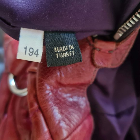 Miu Miu Matelassé Burgundy leather hobo handbag - Picture 5 of 15